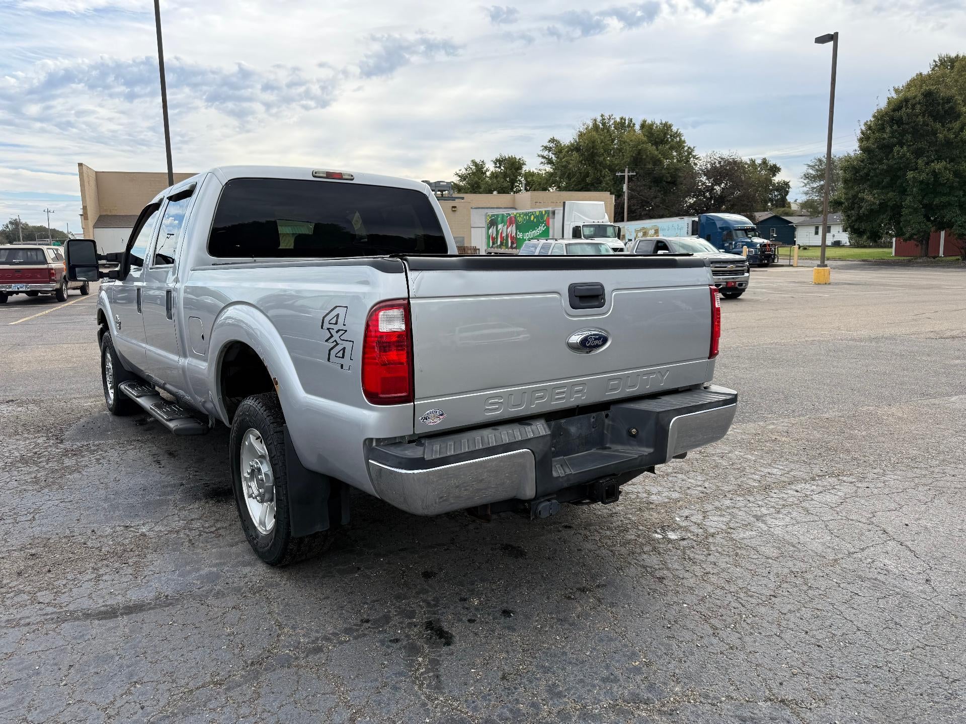 2016 Ford Super Duty F-250 SRW 4WD Crew Cab 6-3/4 Ft Box XL