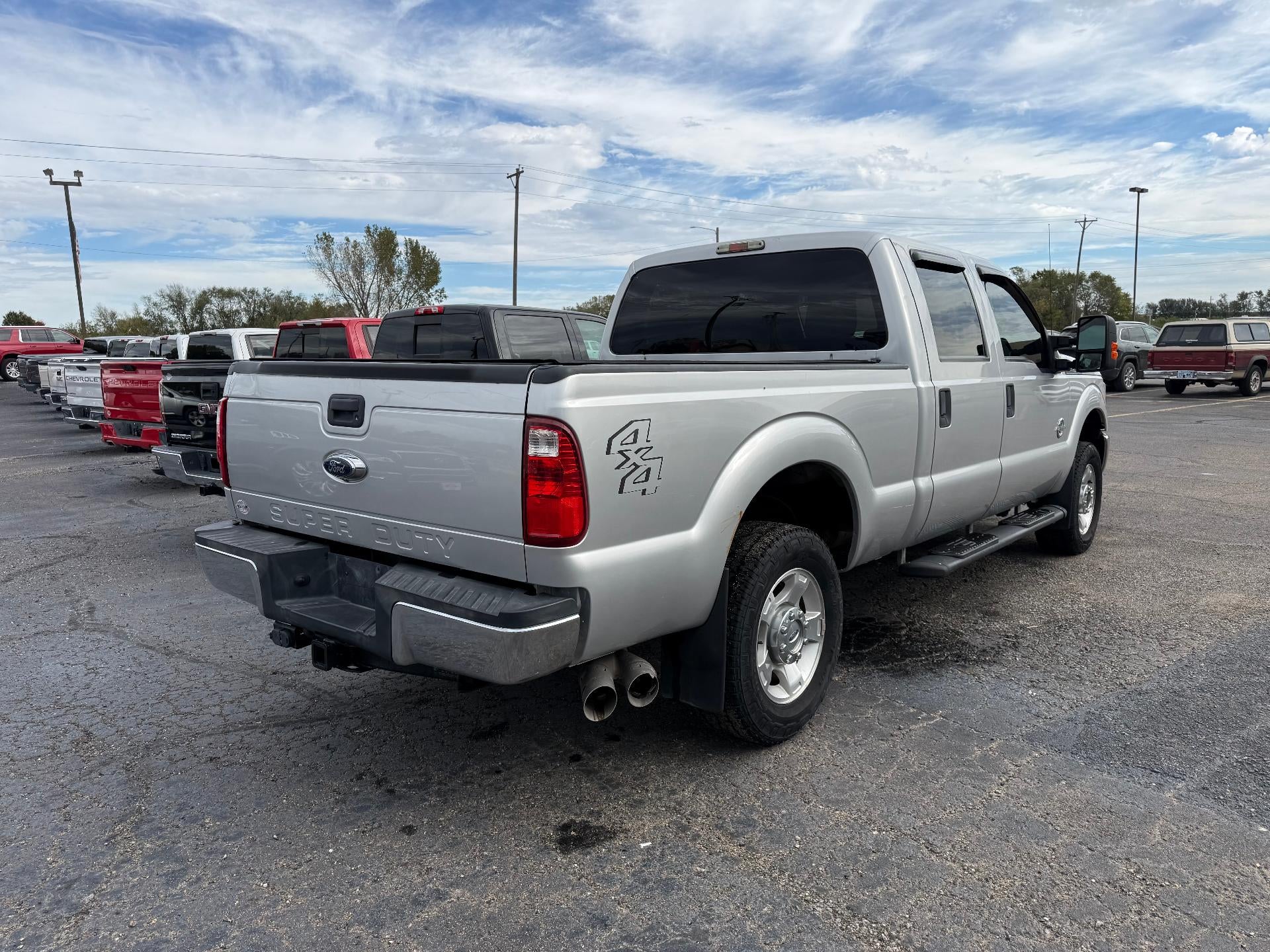 2016 Ford Super Duty F-250 SRW 4WD Crew Cab 6-3/4 Ft Box XL