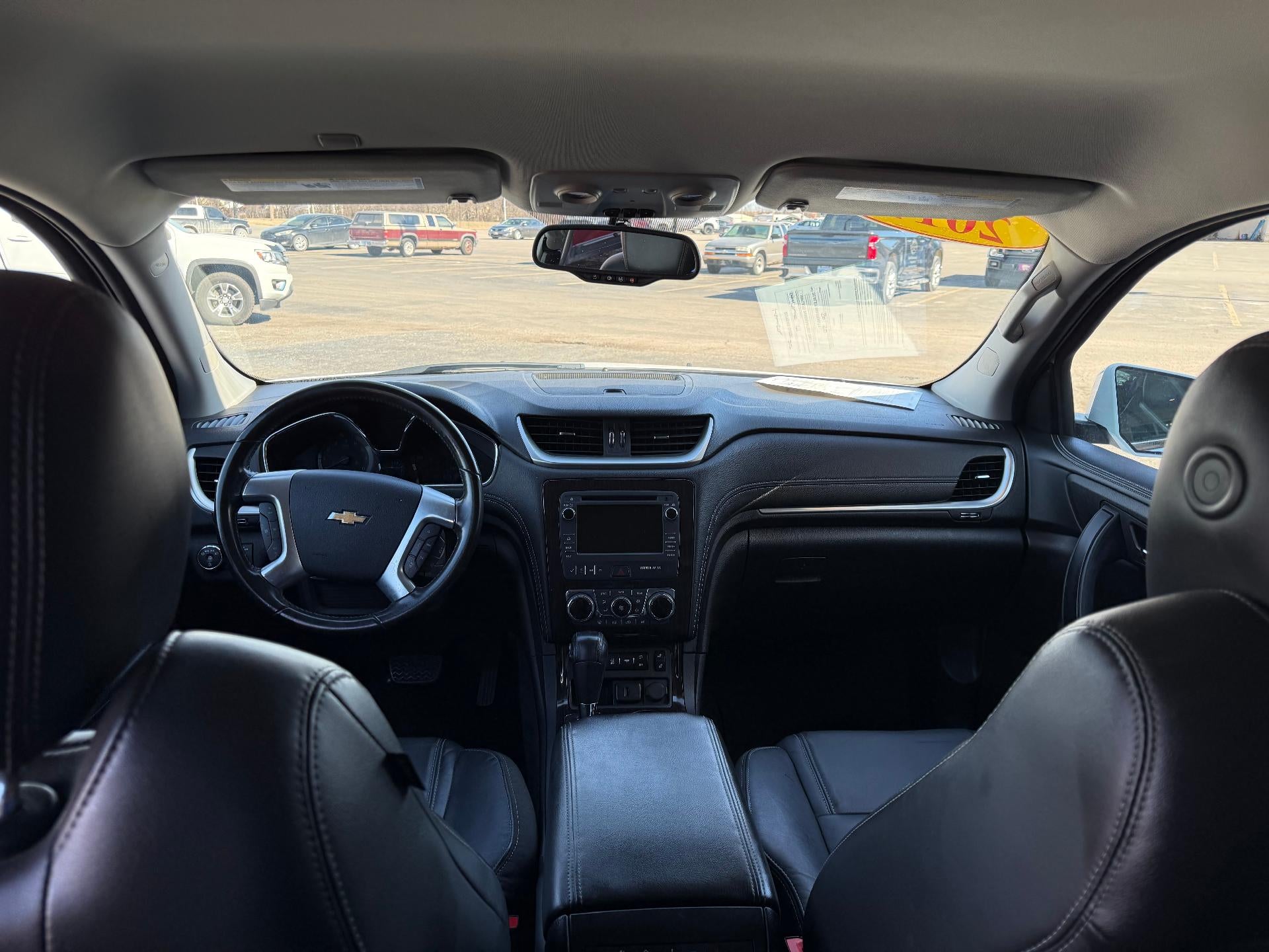 2017 Chevrolet Traverse FWD 2LT