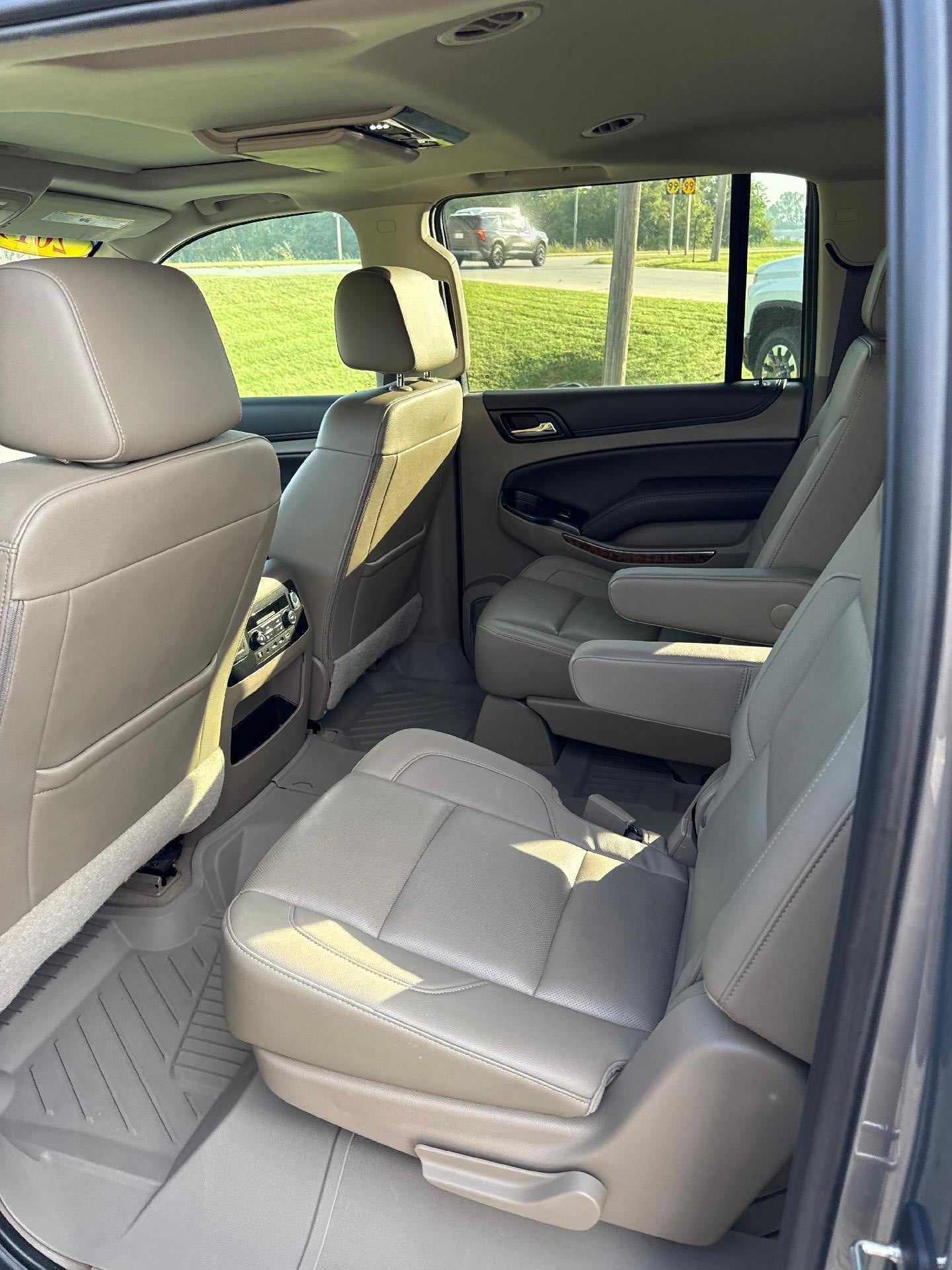 2019 Chevrolet Suburban 4WD 1500 Premier