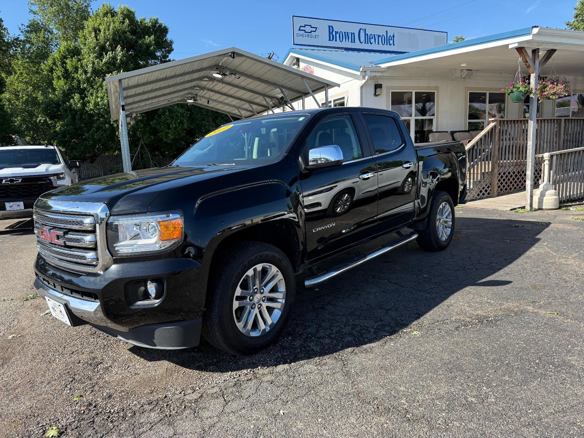 2017 GMC Canyon Crew Cab Short Box 4-Wheel Drive SLT
