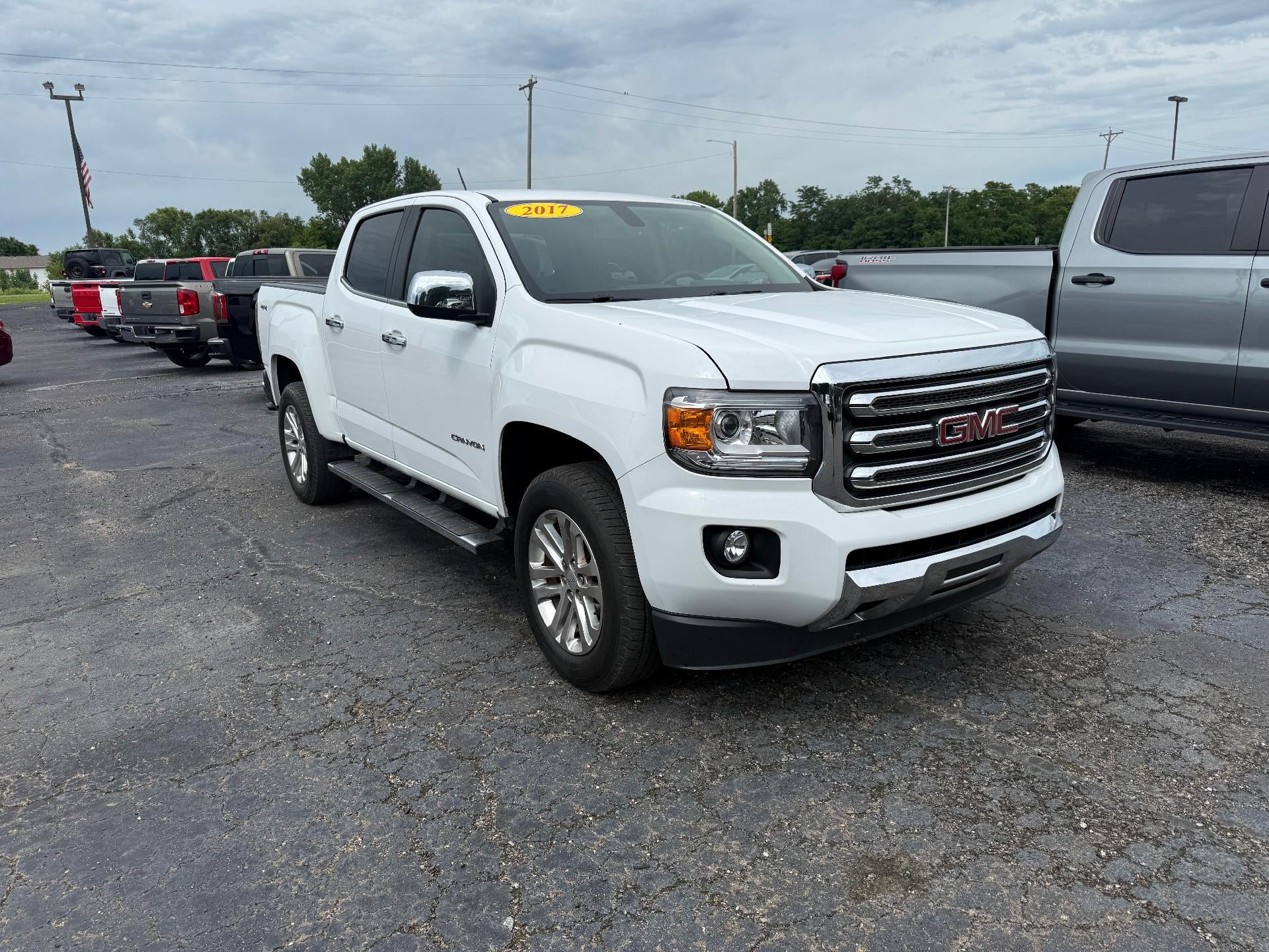 2017 GMC Canyon Crew Cab Short Box 4-Wheel Drive SLT