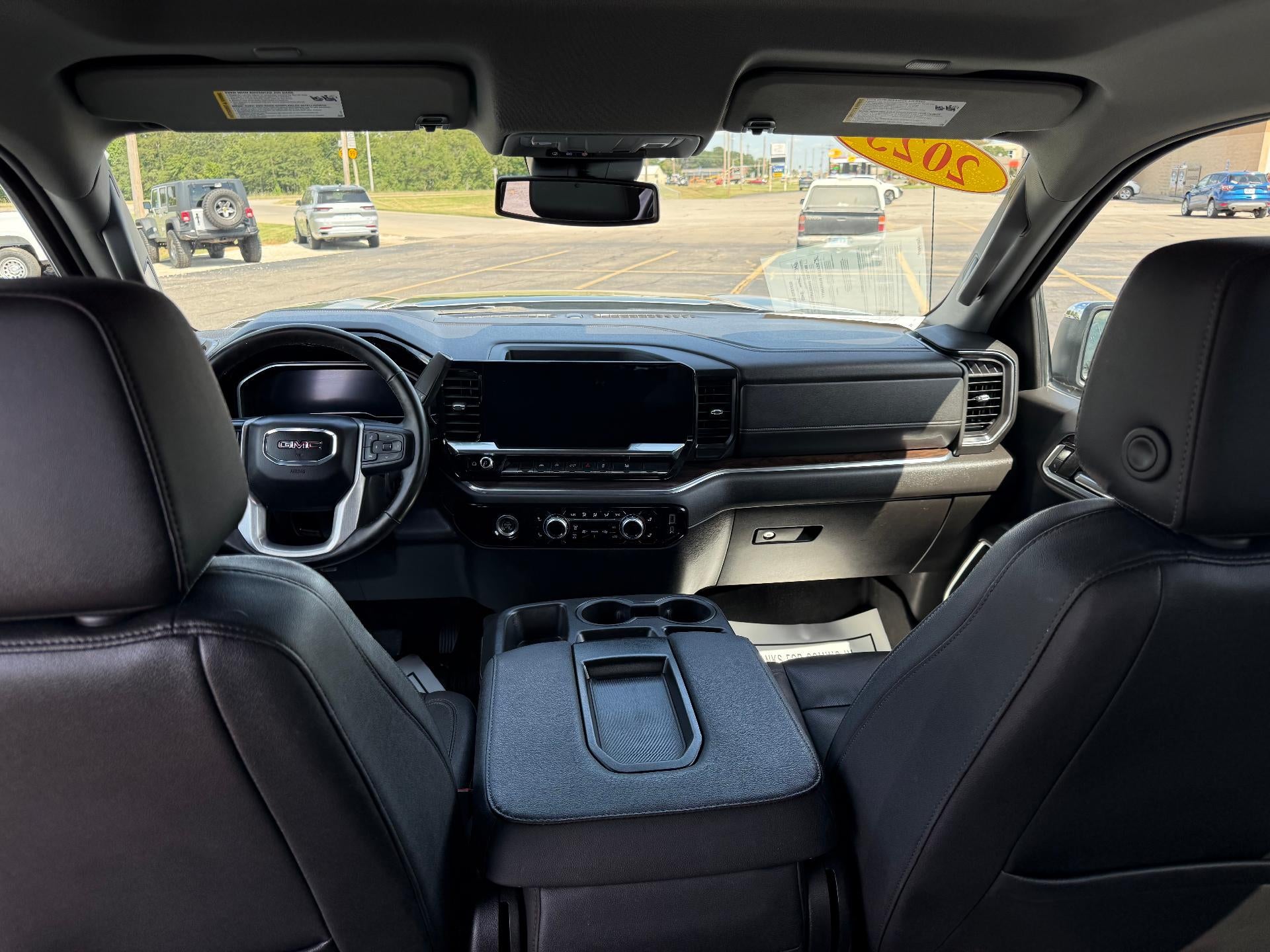 2023 GMC Sierra 1500 Crew Cab Short Box 4-Wheel Drive SLT