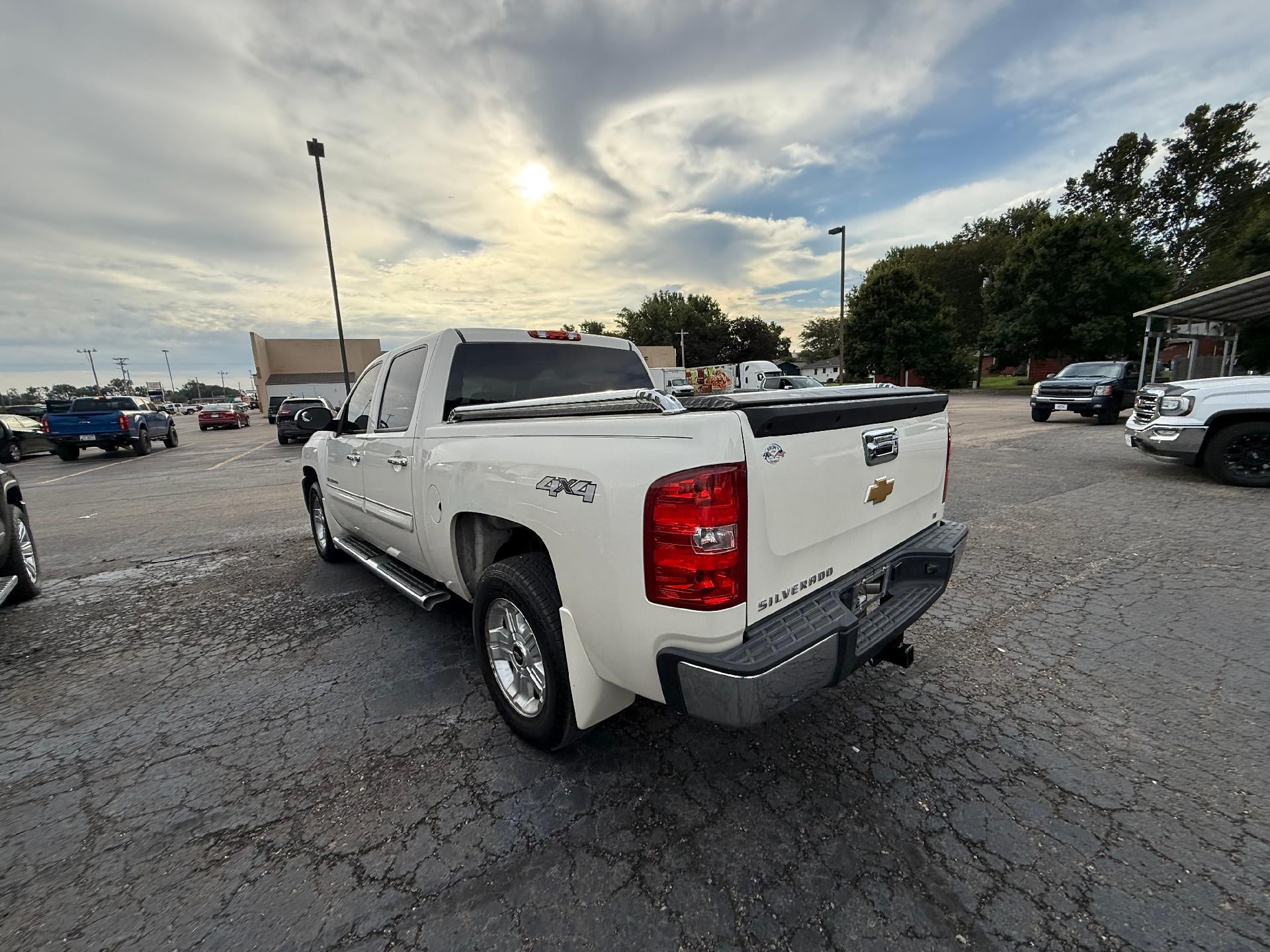 2013 Chevrolet Silverado 1500 Crew Cab Short Box 4-Wheel Drive LT