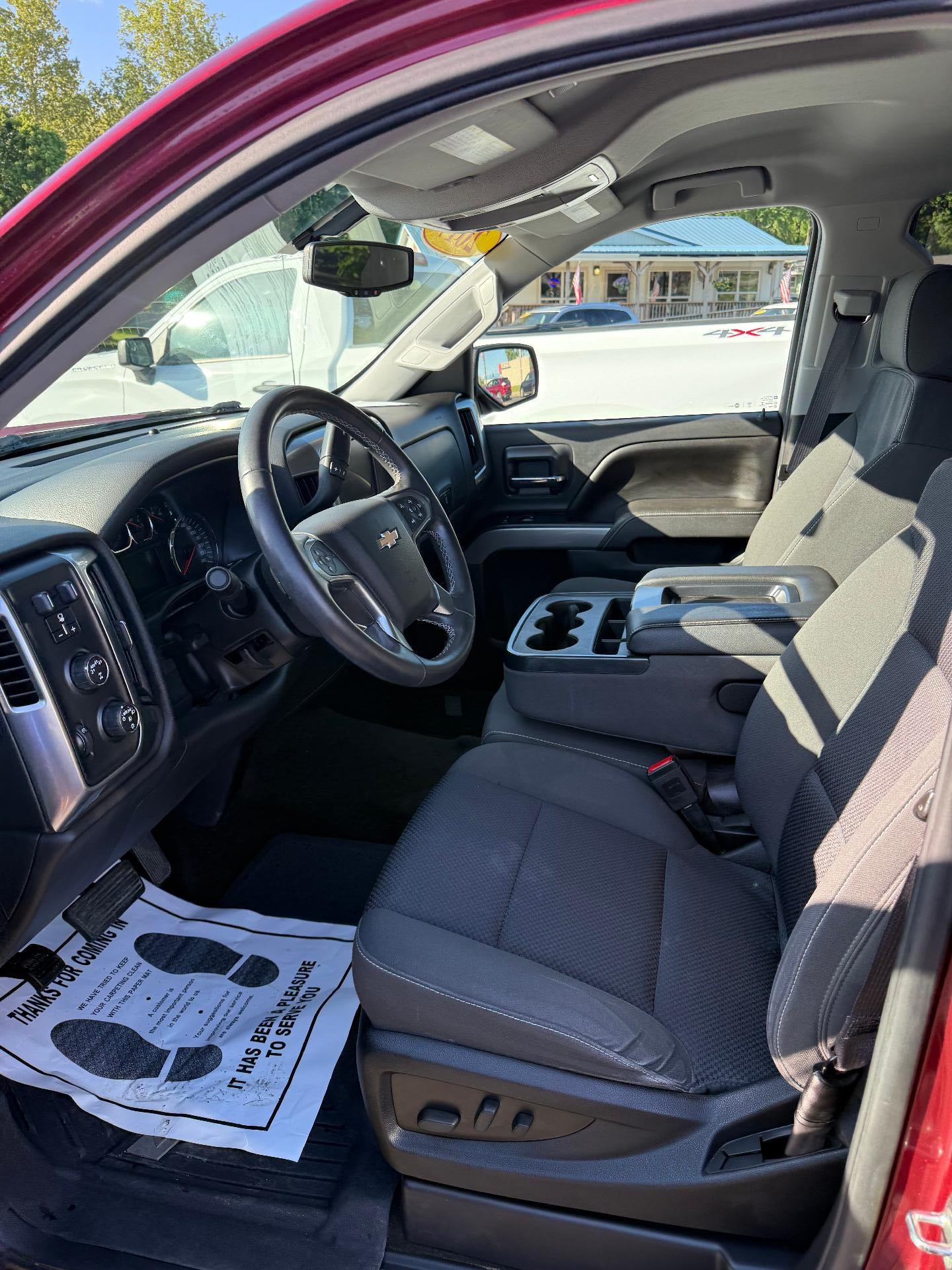 2017 Chevrolet Silverado 1500 Crew Cab Short Box 4-Wheel Drive LT Z71