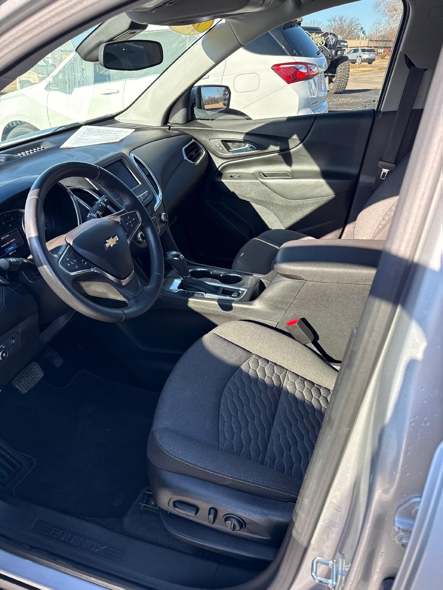 2020 Chevrolet Equinox FWD LT