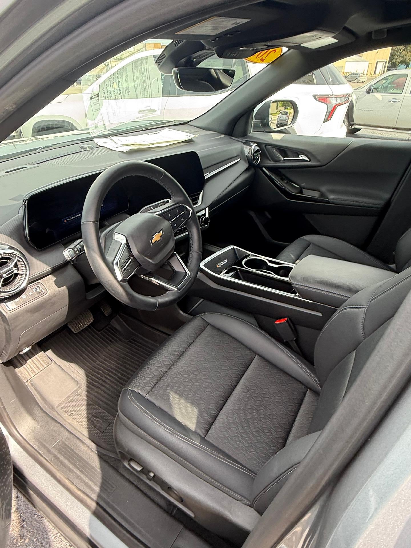 2025 Chevrolet Equinox AWD LT