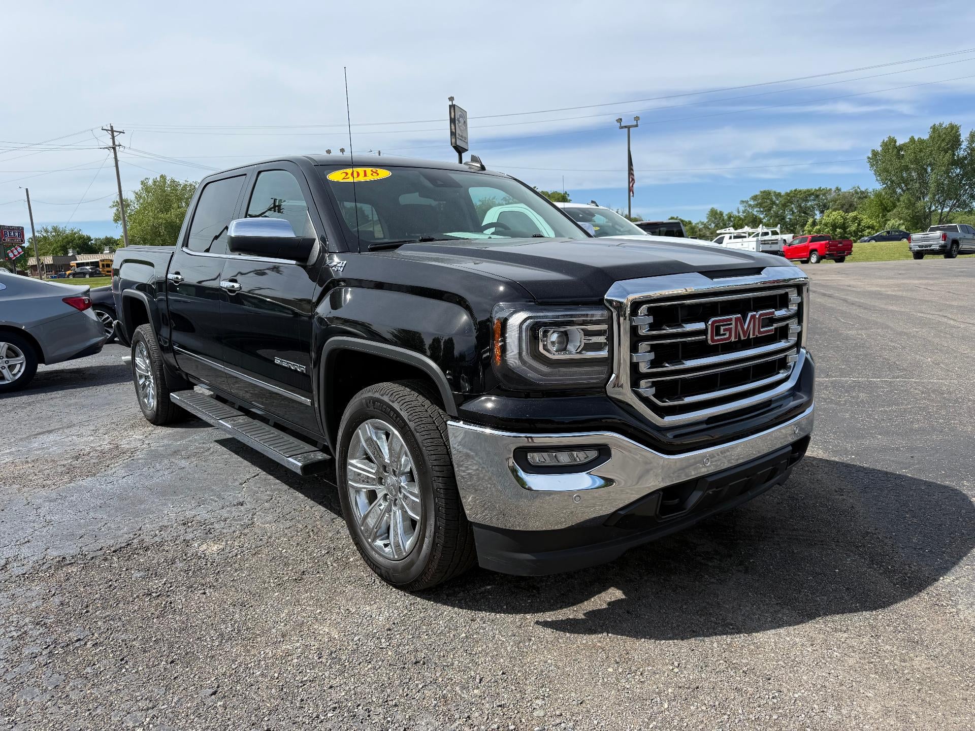 2018 GMC Sierra 1500 Crew Cab Short Box 4-Wheel Drive SLT