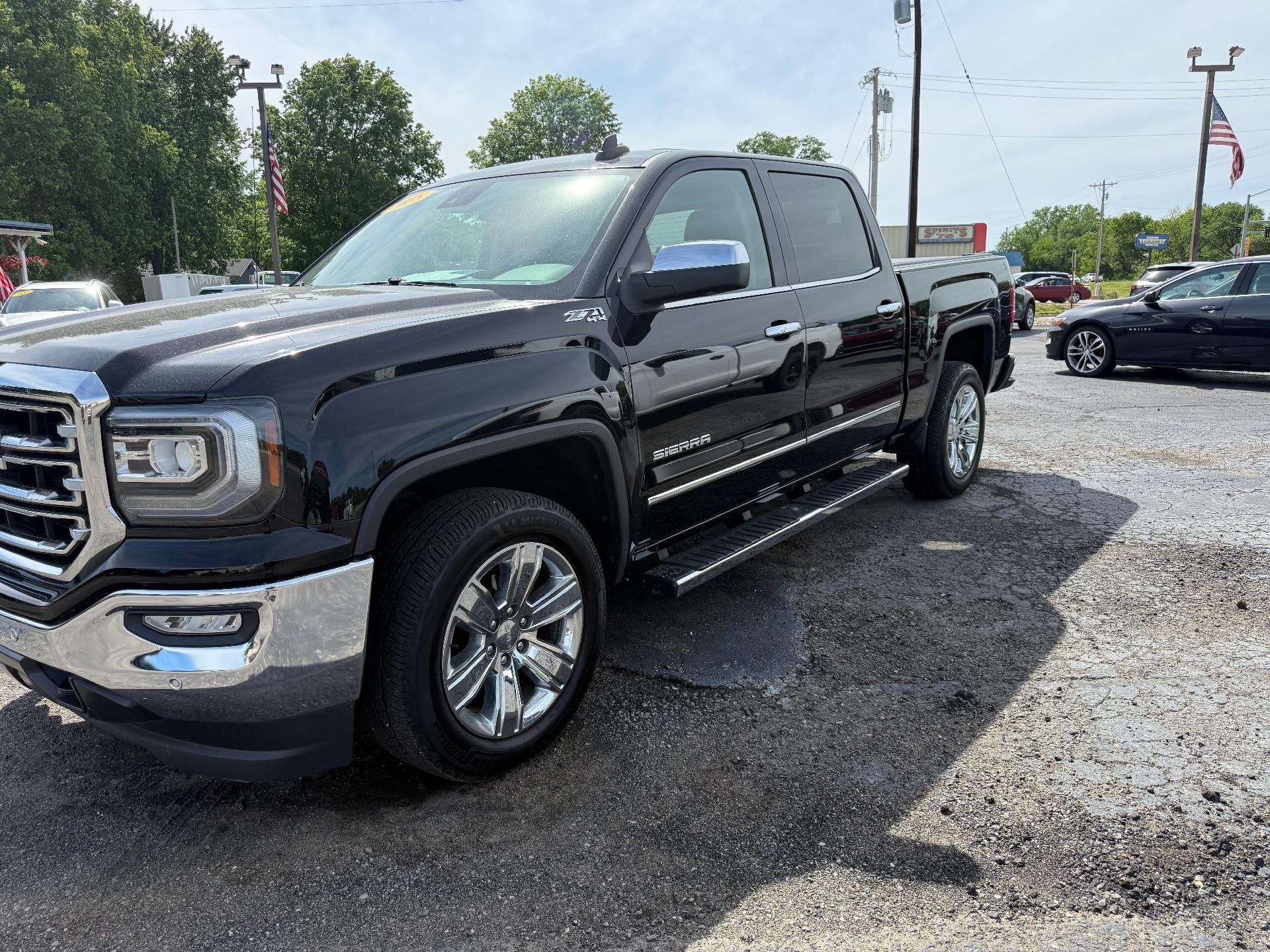 2018 GMC Sierra 1500 Crew Cab Short Box 4-Wheel Drive SLT