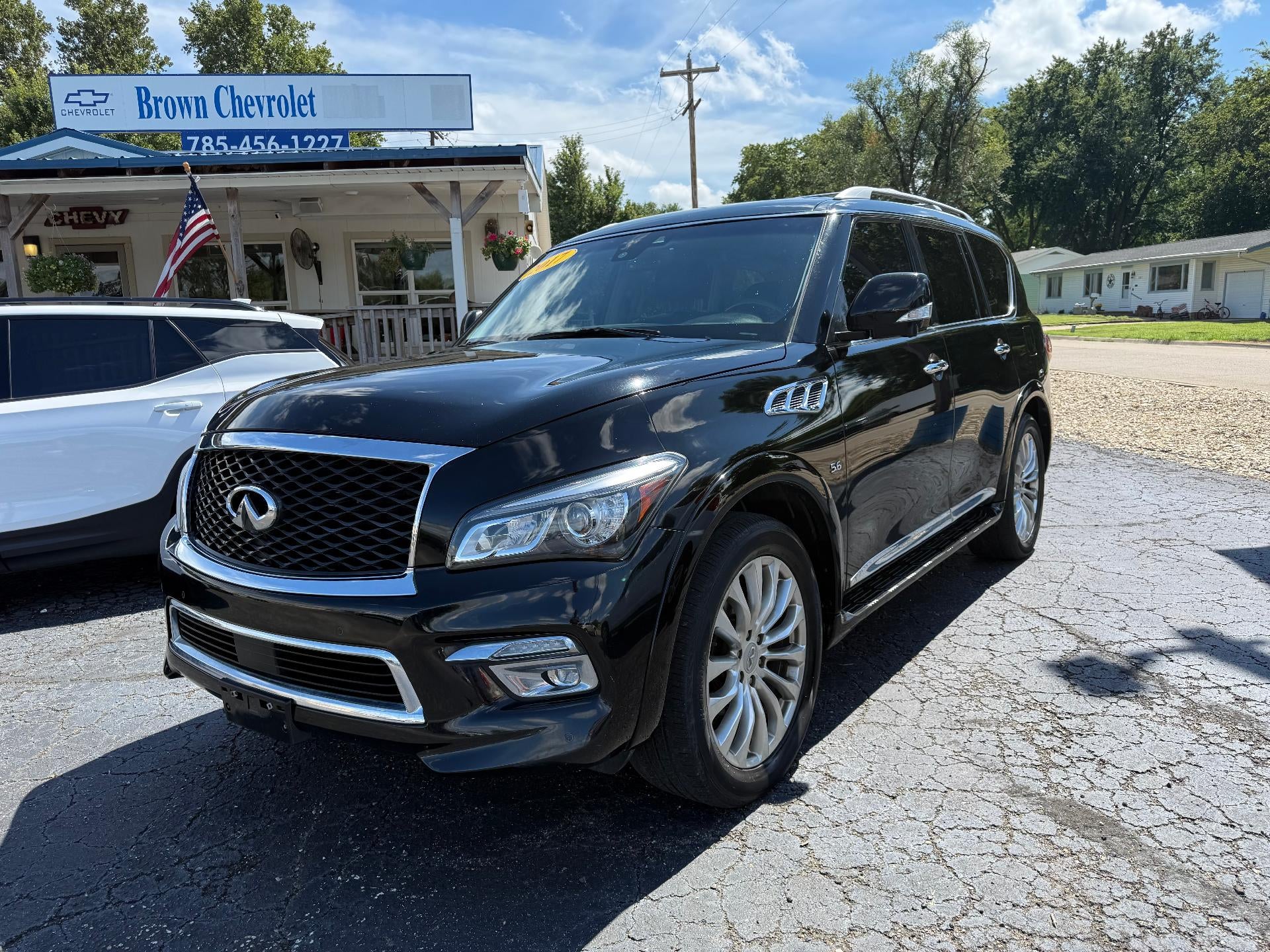 2017 INFINITI QX80 AWD